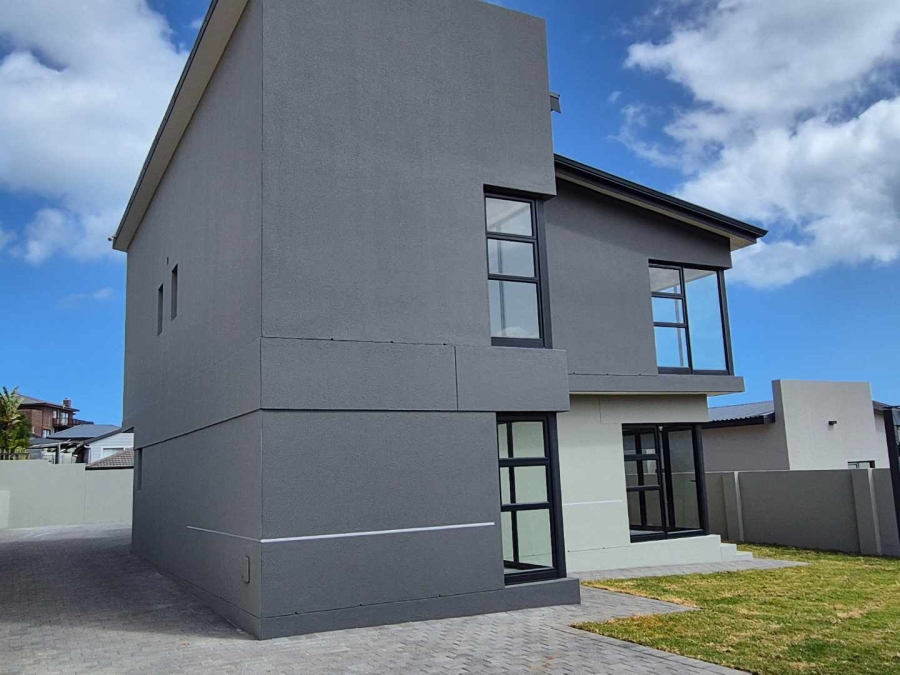 4 Bedroom Property for Sale in Dana Bay Western Cape